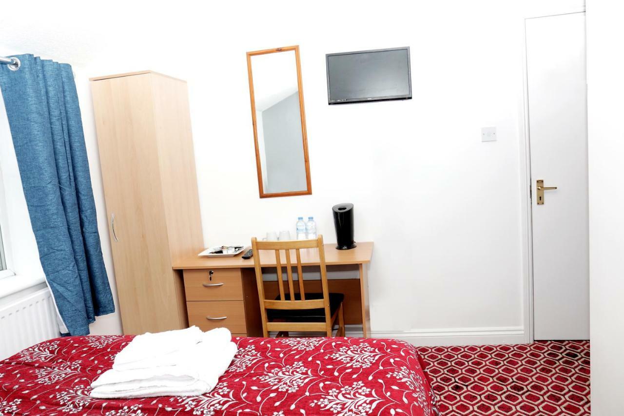 Atz&h Motel 4*