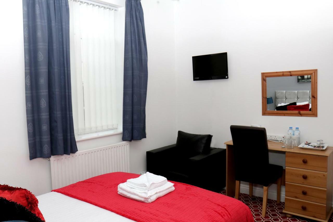 Atz&h Motel 4*